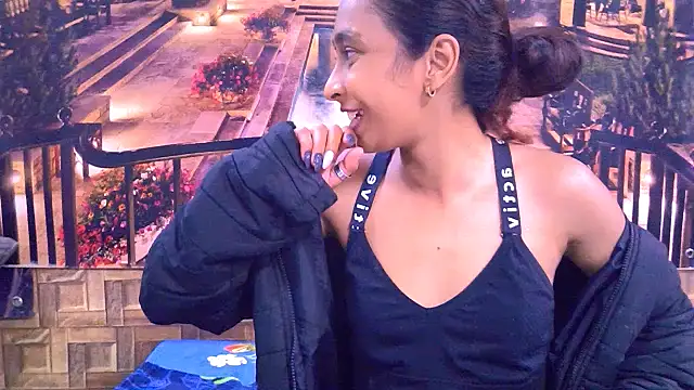 IndianSexyButt's Live XXX Chat