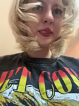 Chatroom XXX en direct de RonnieKiss