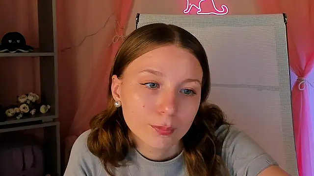 ElliFrankenweenie's Live XXX Chat