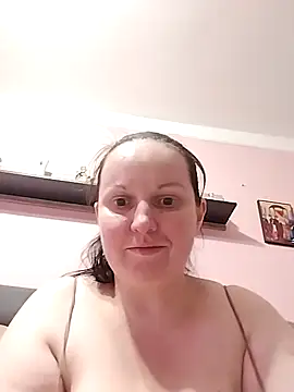 XXX chat uživo modela BustyLadyAlma