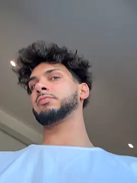 Živý XXX chat Gipsyboysteve