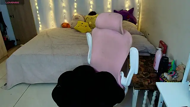 maliciaXpoison's Live XXX Chat