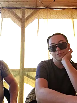 -Pupsiki- Pertunjukan Webcam