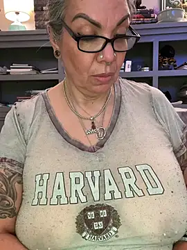 Chat XXX en directo de dieseldame1313