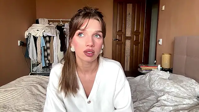 ArtieThoman's Live XXX Chat