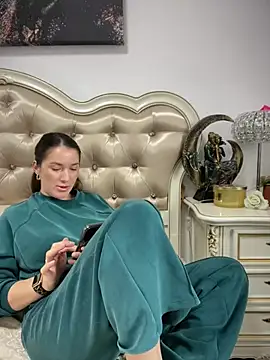 HotXMom_'s Live XXX Chat