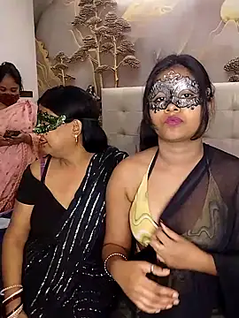 Pokazy przed kamerką – Sexy_anaamika