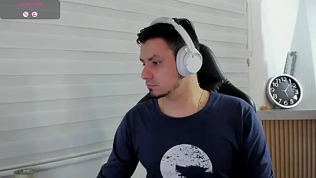 XXX chat uživo modela Rick_Adams