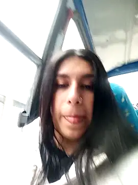 Онлайн чат XXX charlottte_wh