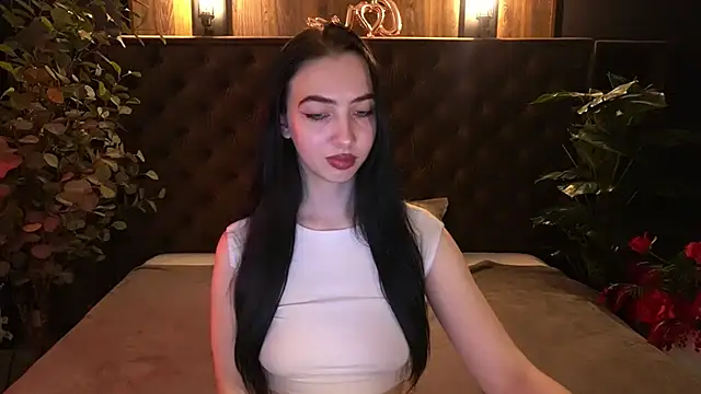 WildKittenX_'s Live XXX Chat