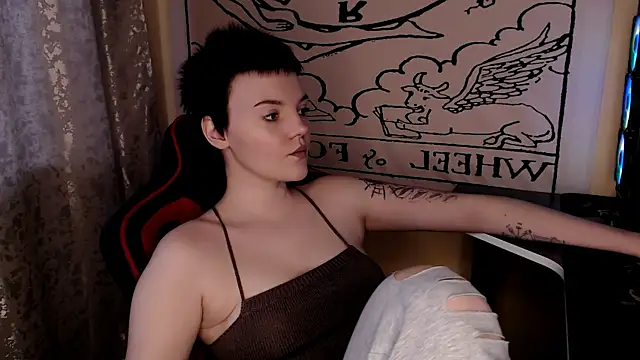 KrisNeal Adlı Modelin Canlı XXX Sohbeti