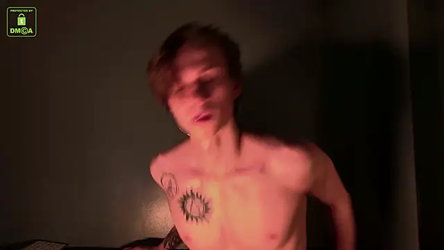 ares_pallini élő XXX-chatje