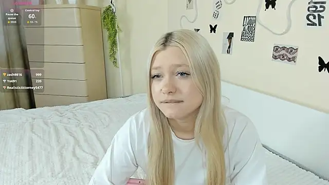 MidnightPoise's Webcam Show