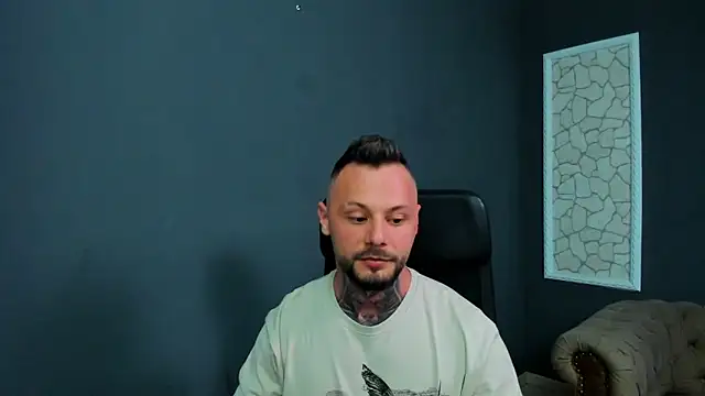 BrianHuntsn Live XXX chat