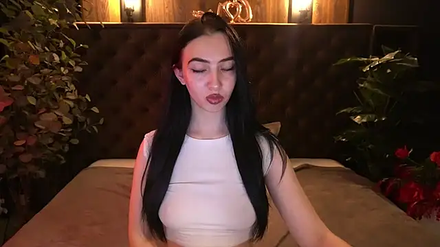 WildKittenX_ 即時 XXX 聊天