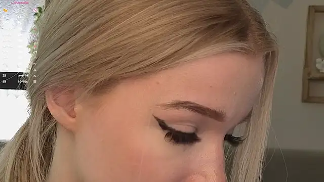 EvaSolisv 即時 XXX 聊天