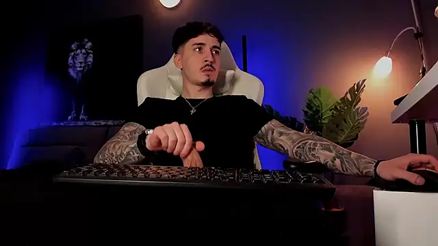 uptomatty 网络视讯表演