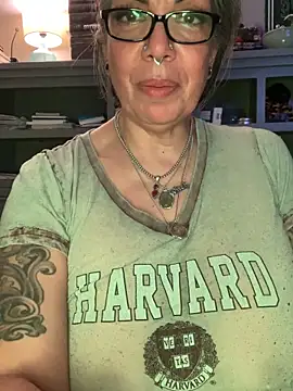 dieseldame1313のウェブカメラショー