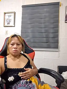 Pokazy przed kamerką – CockBiter83