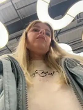 HarrietDart live XXX chat