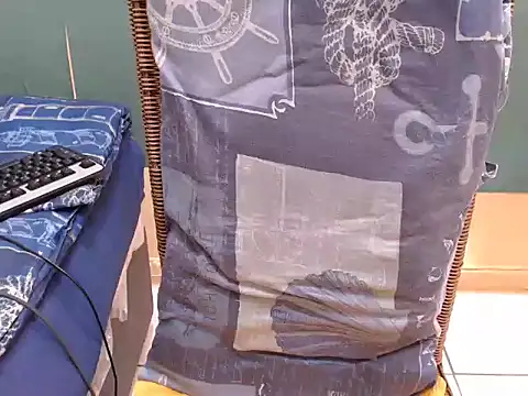 CreamyTea Adlı Modelin Canlı XXX Sohbeti