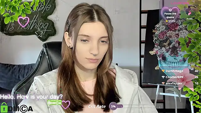 XXX chat uživo modela CherryBloom777