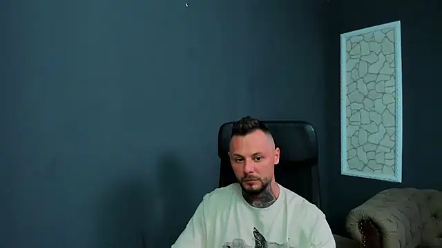 BrianHunts live XXX chat