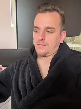 Show modela Huge_cock22cm na web-kameri