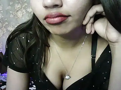 cutiee_-alia's Live XXX Chat