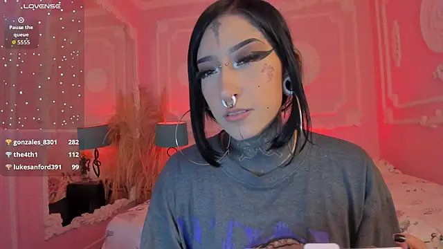 Kat_VonDe Chat XXX in diretta