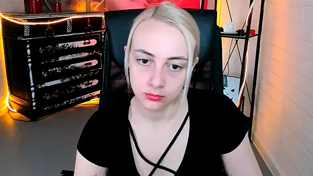 CarolMoor's Live XXX Chat