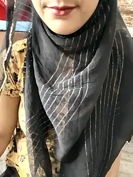 Chat +18 de Indian-Aleena ao vivo