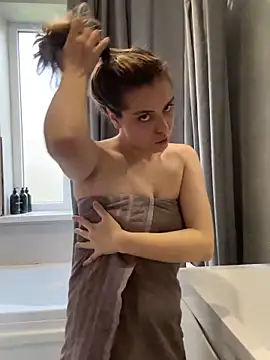 Cherry_Pairn Webbikameraesitys