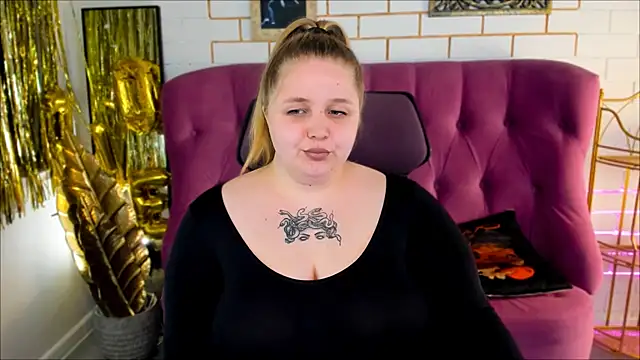 دردشة SladaDell الجنسية المباشرة