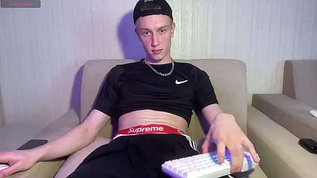 Travis_Gracile – Naživo XXX chat