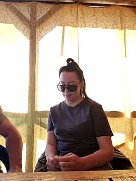 -Pupsiki- Show in webcam