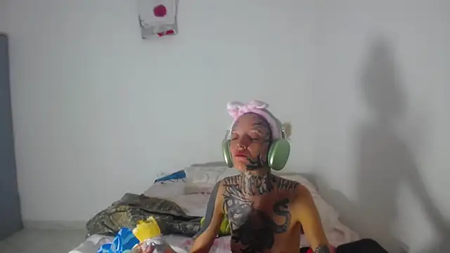 barbara_anal_squirt_ Adlı Modelin Canlı XXX Sohbeti