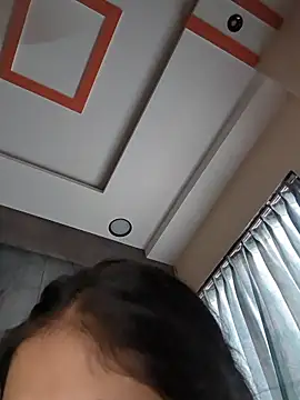 Cute_shikaa's Webcam Show
