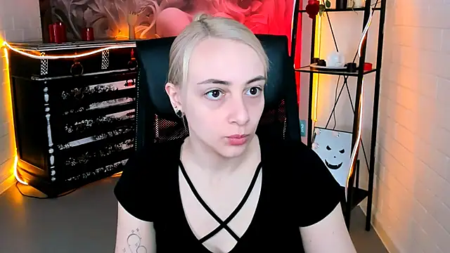 CarolMoorのライブXXXチャット