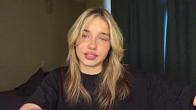 Chatroom XXX en direct de EarthaStinett