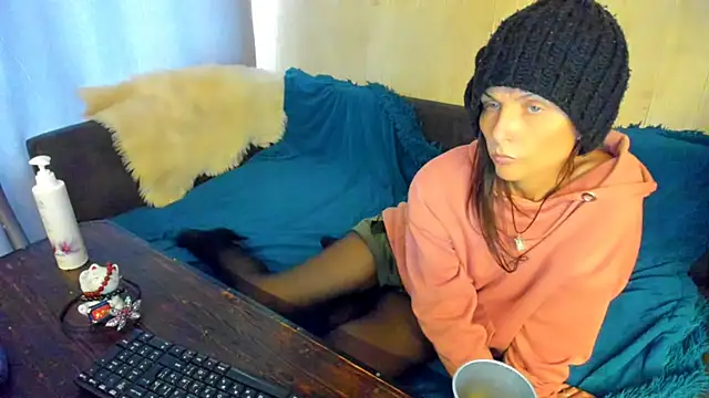 Elizabe_th Adlı Modelin Canlı XXX Sohbeti