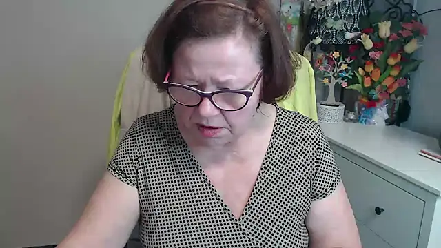 Adelewildx Chat XXX live