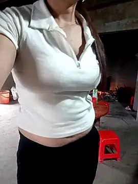 Lunababy3 网络视讯表演