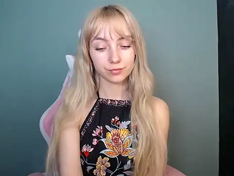 Chat +18 de LuciaYoung ao vivo