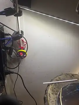 donimani: απευθείας συνομιλία ΧΧΧ