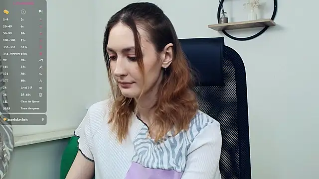 XXX chat uživo modela LoraLanett