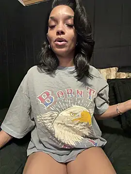 Rakiyahcharms' Live XXX Chat