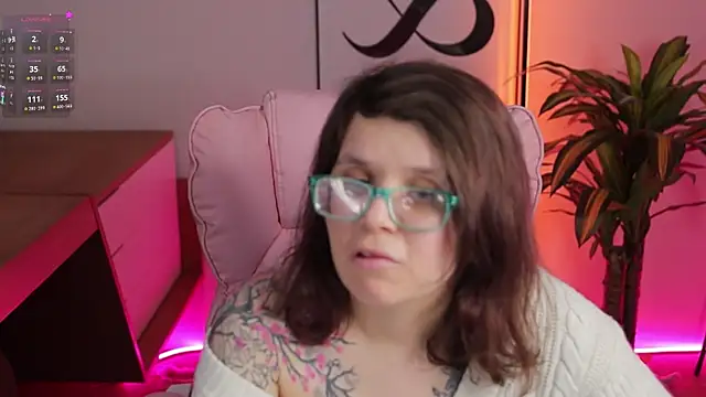 Ariell_Mini 即時 XXX 聊天