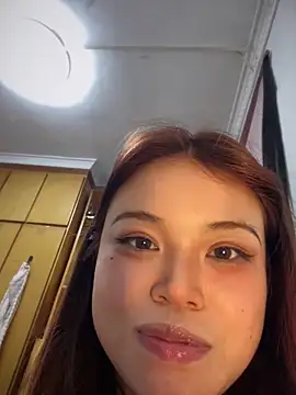 Toffee-00 Adlı Modelin Canlı XXX Sohbeti