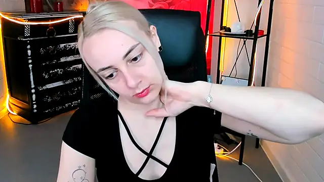 Онлайн чат XXX CarolMoor